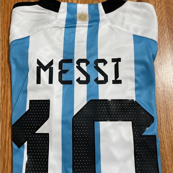 Adidas Argentina Messi home jersey 2022/23 - Picture 8 of 10